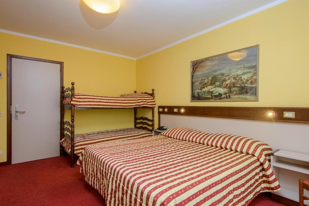 Bes Hotel Papa San Pellegrino Terme Ngoại thất bức ảnh